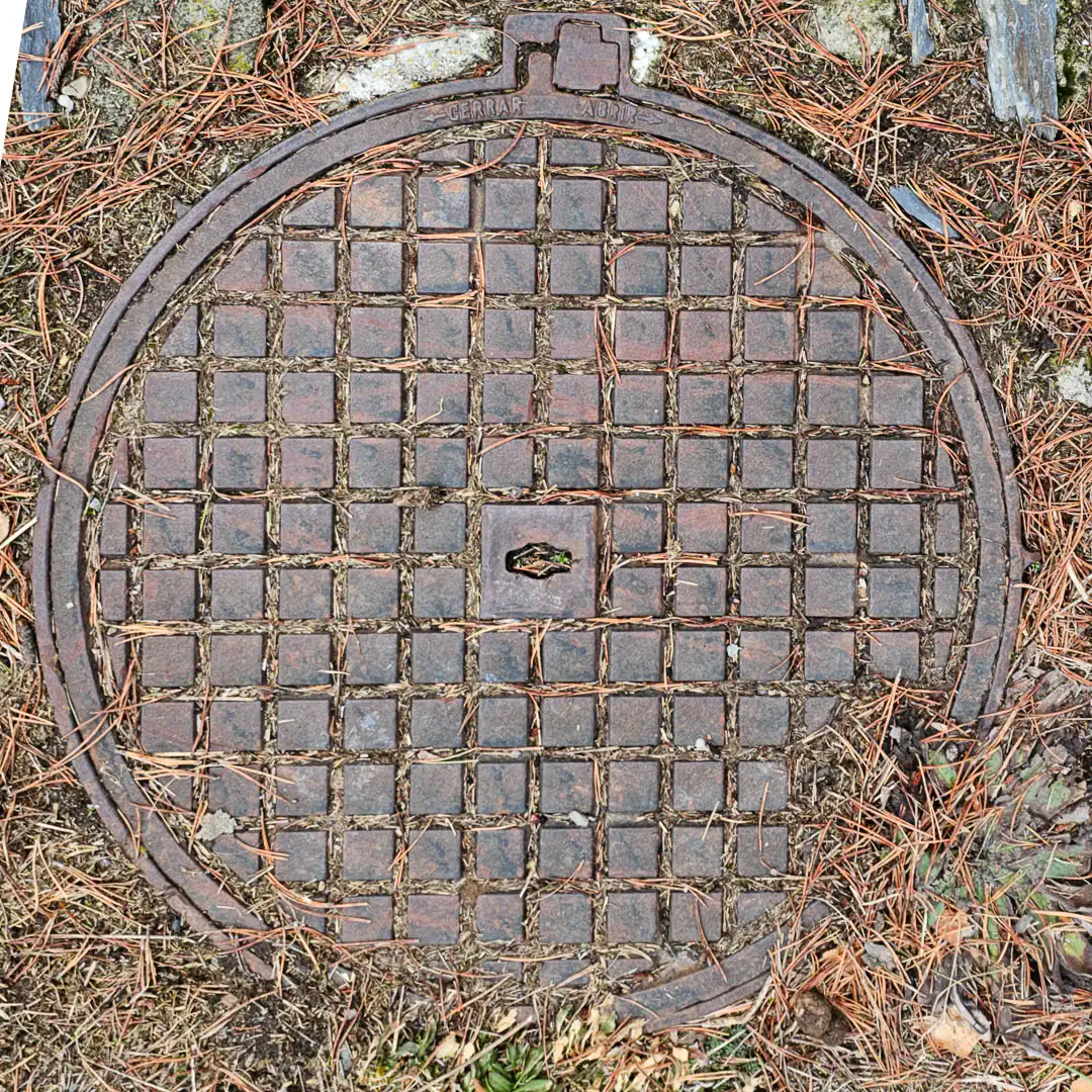 Manhole Cover in Prats, Andorra. Photo by Denis Marushevsky