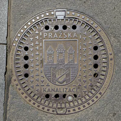 Hinged Manhole Cover with Prague Coat of Arms