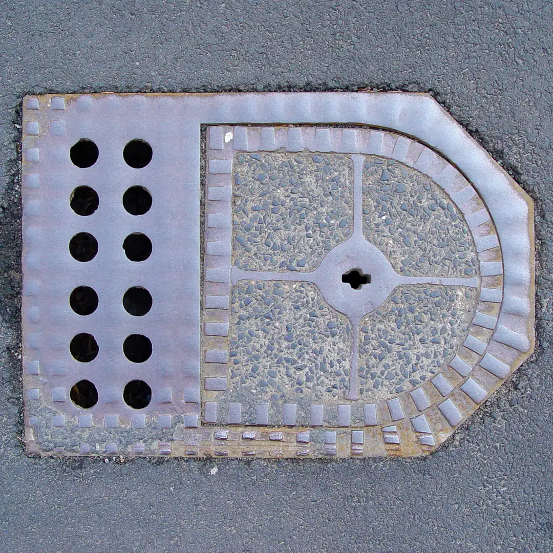 Manhole Cover in Marburg, Germany. Photo by Yuri Matrosovich