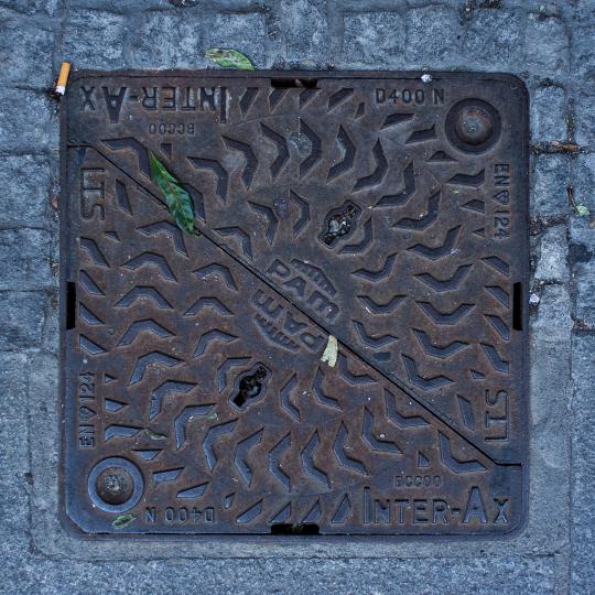 Inter-Ax lift out cover