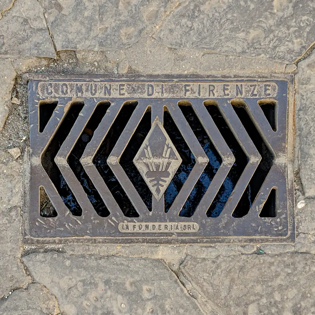 Comune di Firenze Grate in Florence, Italy. Photo by Yuri Matrosovich