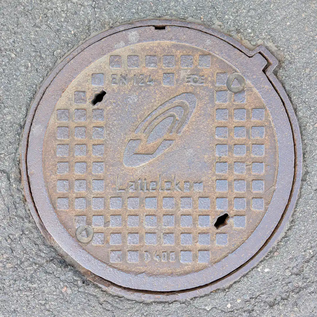 Lattelekom manhole cover in Saint Petersburg