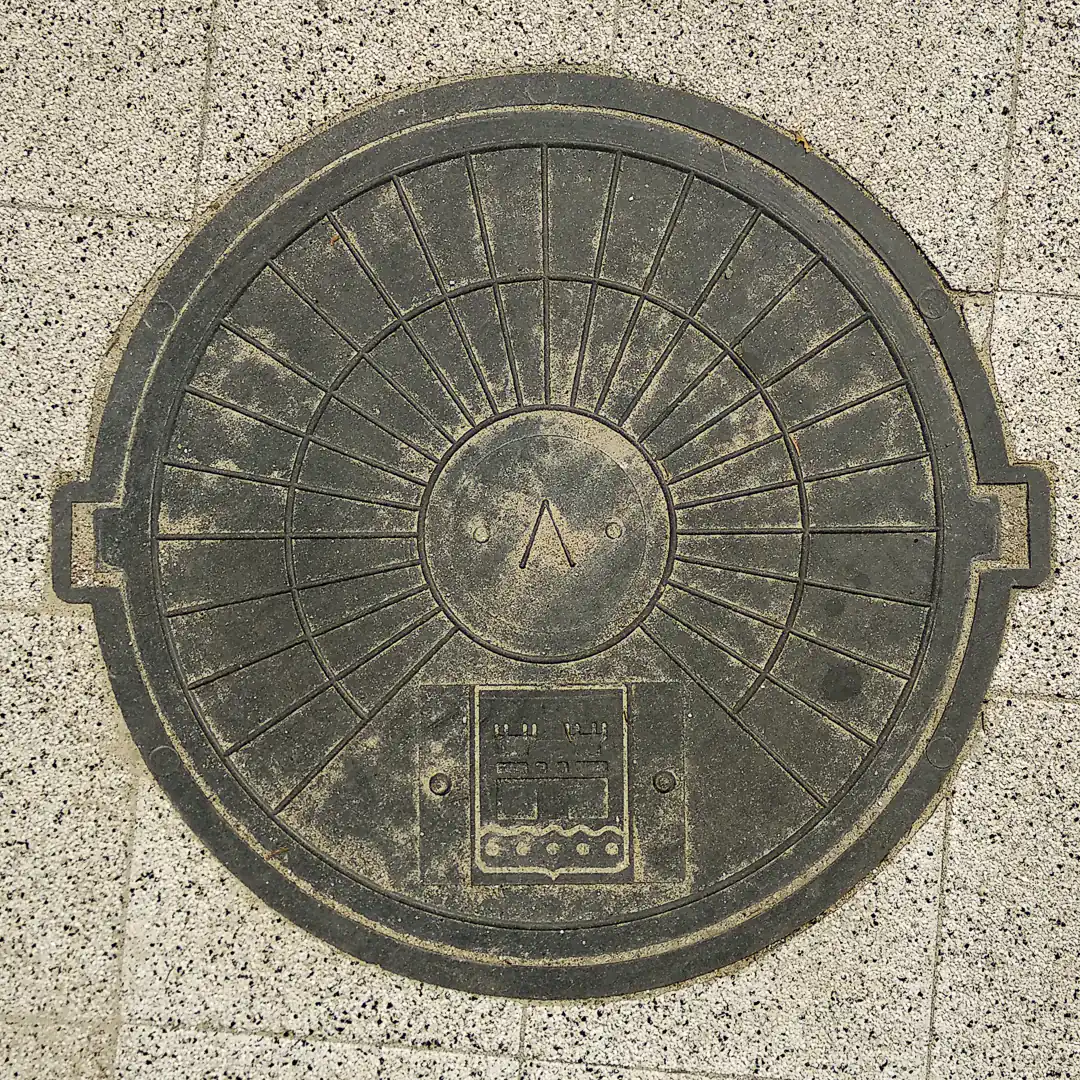 Manhole Cover in Kaliningrad, Russia. Photo by Yuri Matrosovich