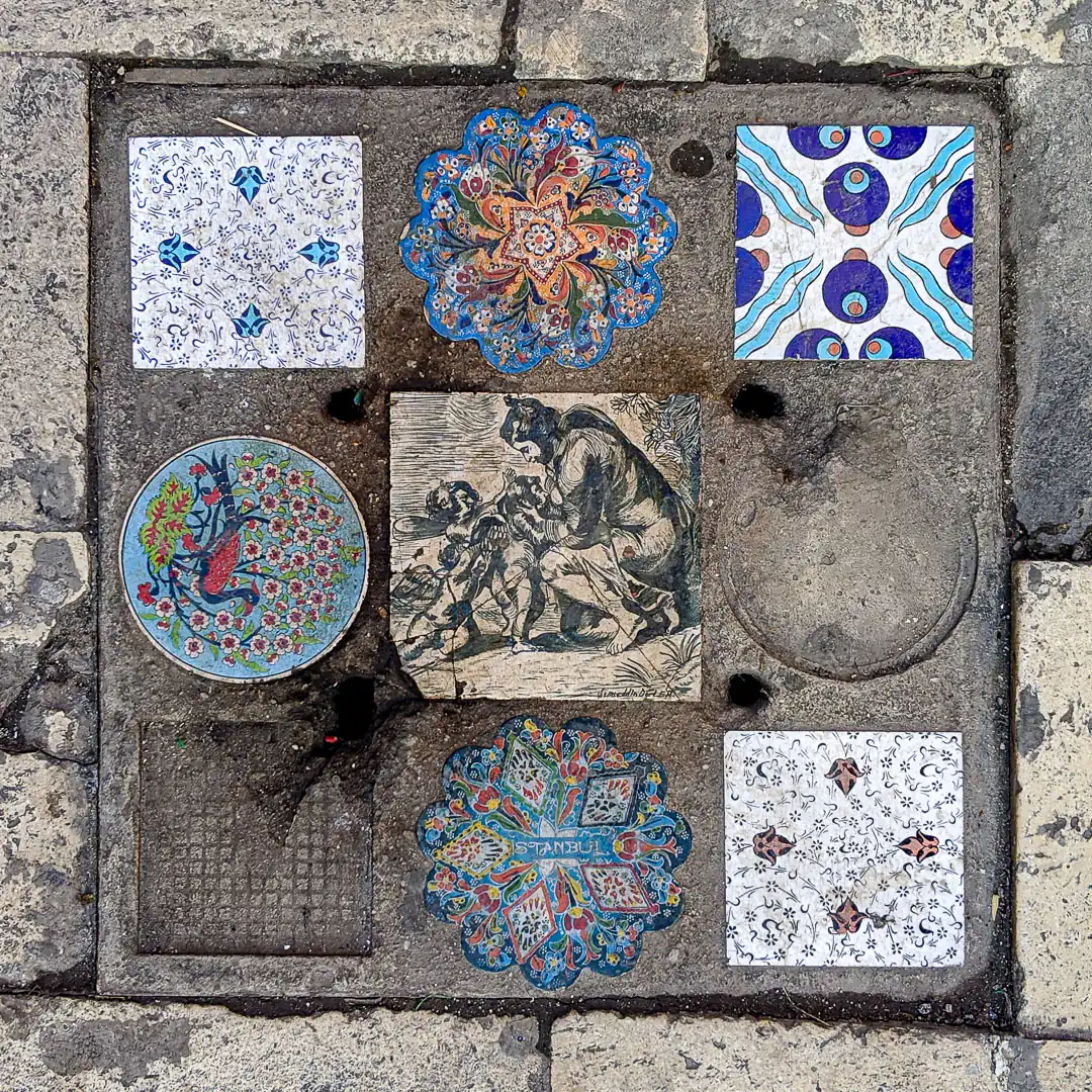 Manhole Cover in Istanbul, Turkey. Photo by Yuri Matrosovich